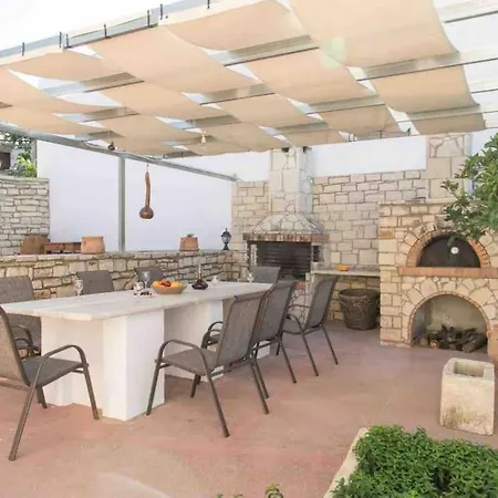 Afroditi 4 Villa Margarítai
